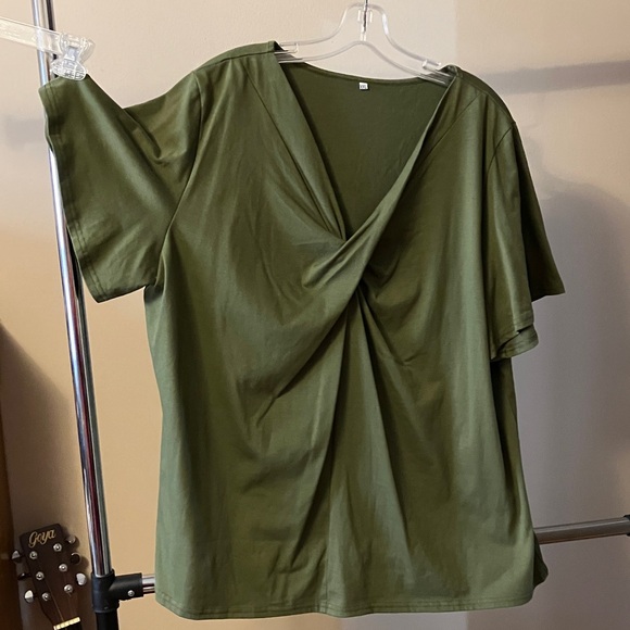 Tops - Women’s Top